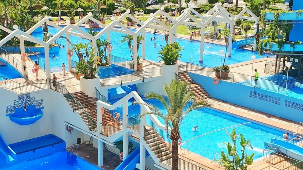 Benalbeach With Sea Views And Water Park Apartment Benalmádena